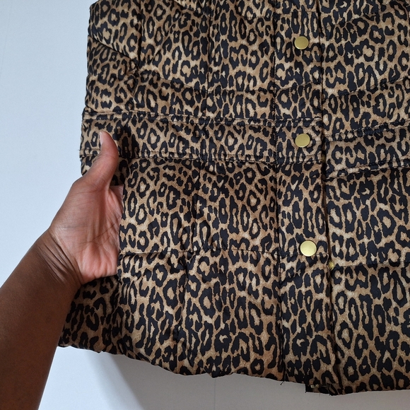 Madison Leopard Puffer Vest - Picture 9 of 14